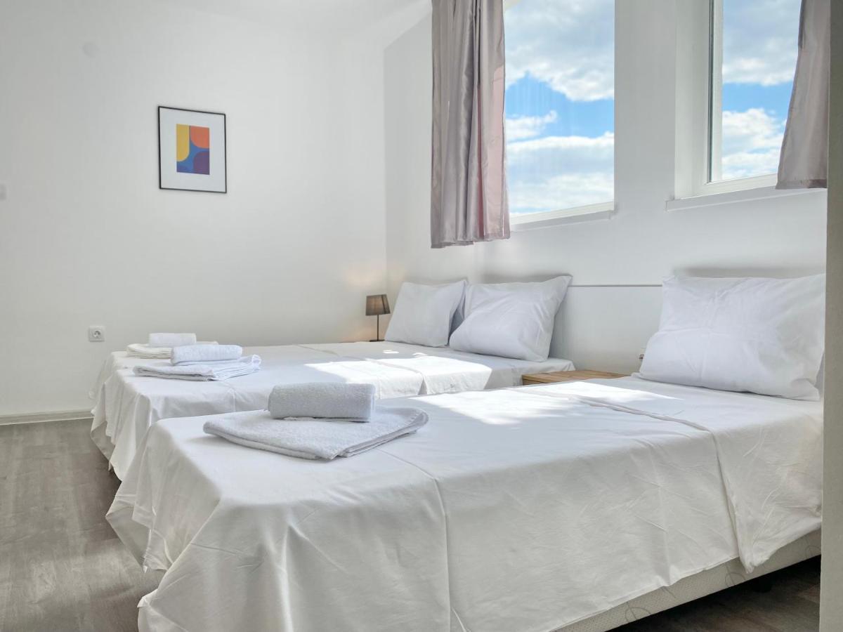 Hello Studios Budget Stays Free Parking & Wifi Stara Zagora Exterior foto
