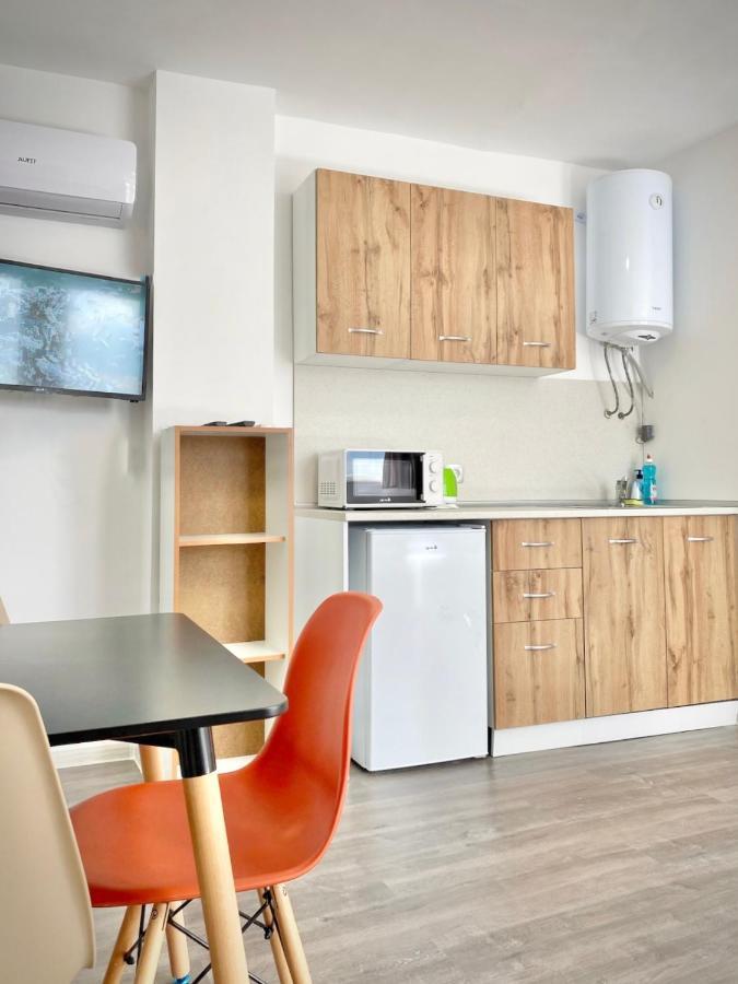 Hello Studios Budget Stays Free Parking & Wifi Stara Zagora Exterior foto